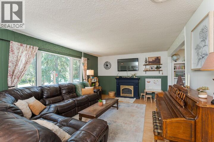 Property Photo: 5410 Sponaugle Road BC V2K 5X3