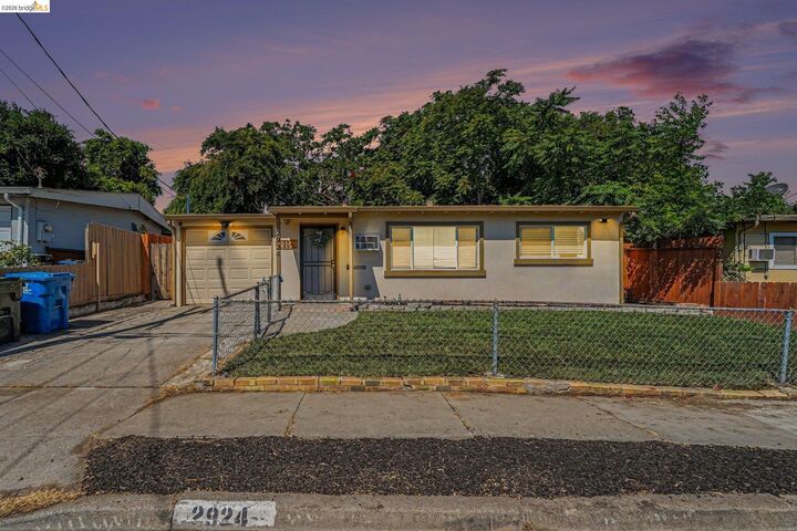 Property Photo:  2924 Elizabeth Ln  CA 94509 