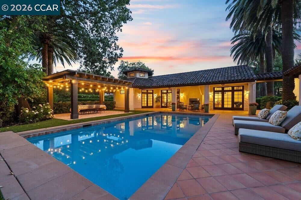 Property Photo:  1924 Alameda Diablo  CA 94528 