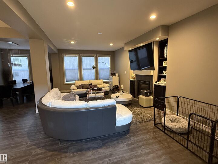 Property Photo:  2036 Rochester Avenue NW  AB T5E 6H3 
