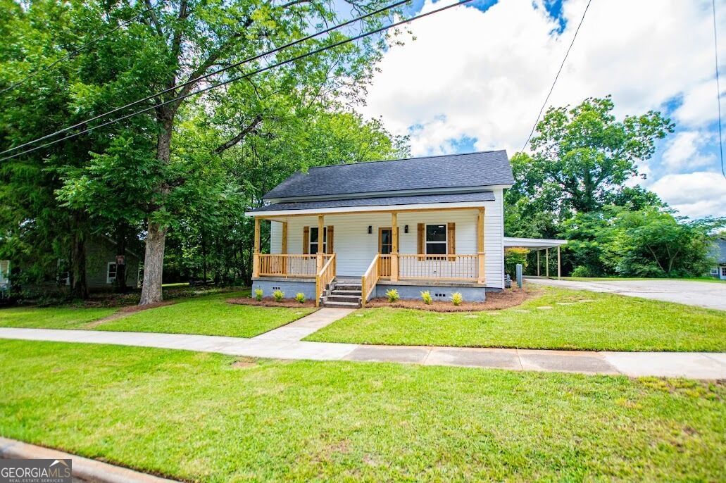 Property Photo:  115 Pine Street  GA 30117 