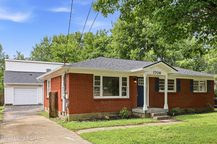 Property Photo:  1708 Star Rest Dr  KY 40272 