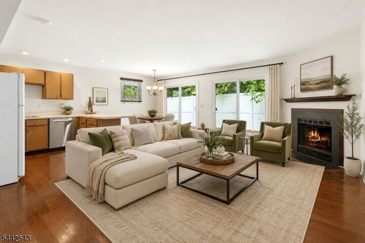 Property Photo:  6 Crestwood Common  NJ 07076 
