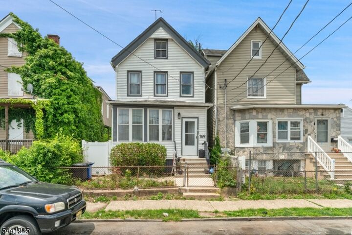 Property Photo:  169 Oakwood Pl  NJ 07050 