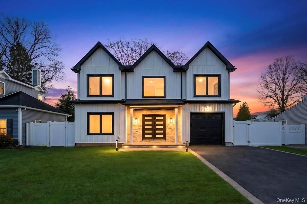 Property Photo:  26 Fieldstone Drive  NY 11791 