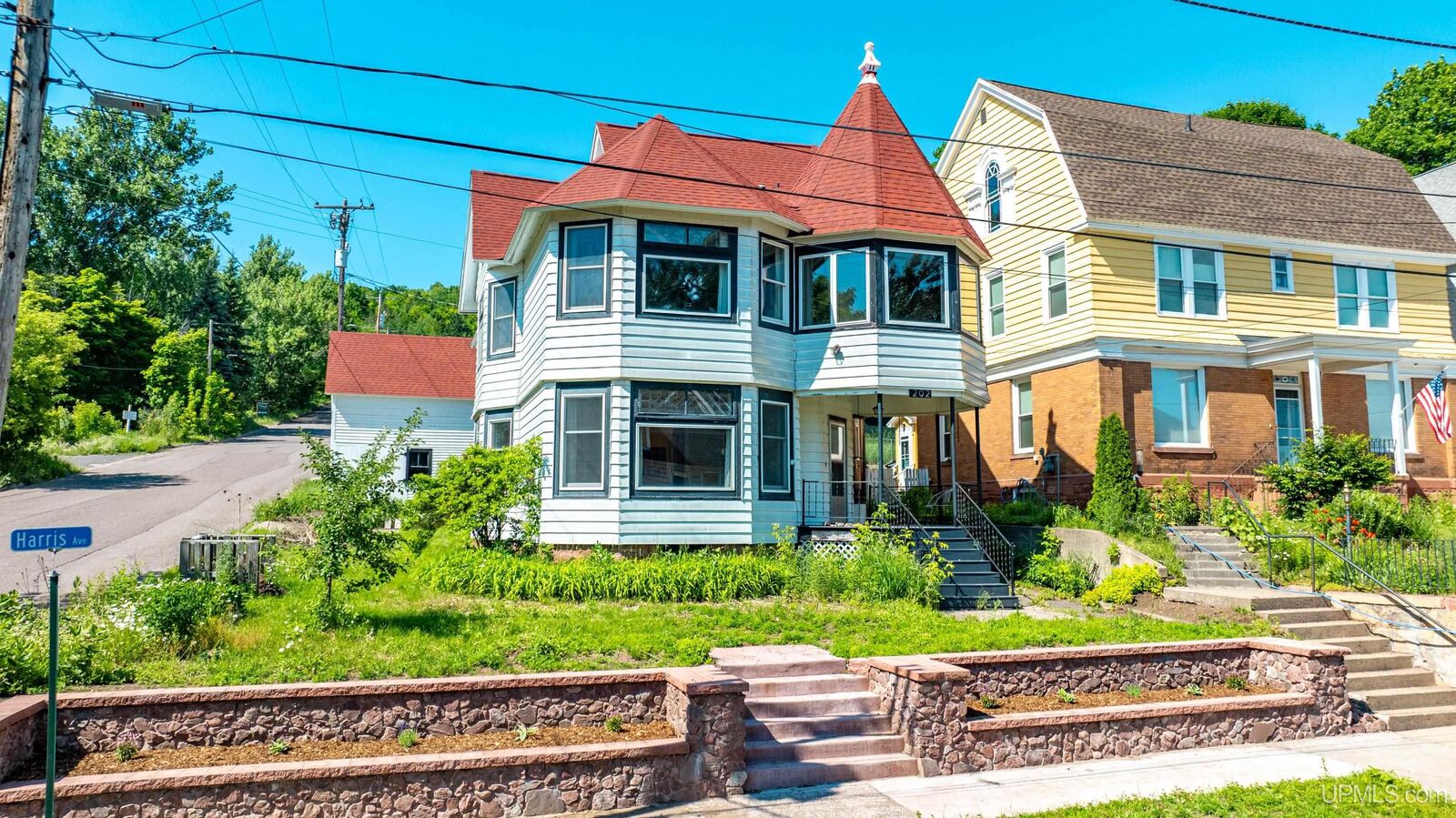 Property Photo:  202 Harris Avenue  MI 49930 