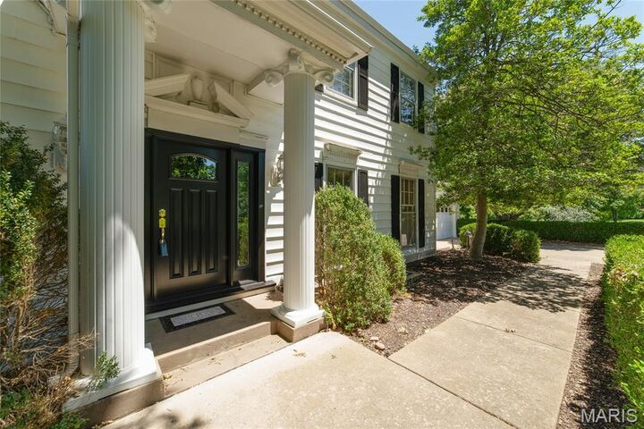 Property Photo:  1 E Weldon Springs Heights Drive  MO 63304 