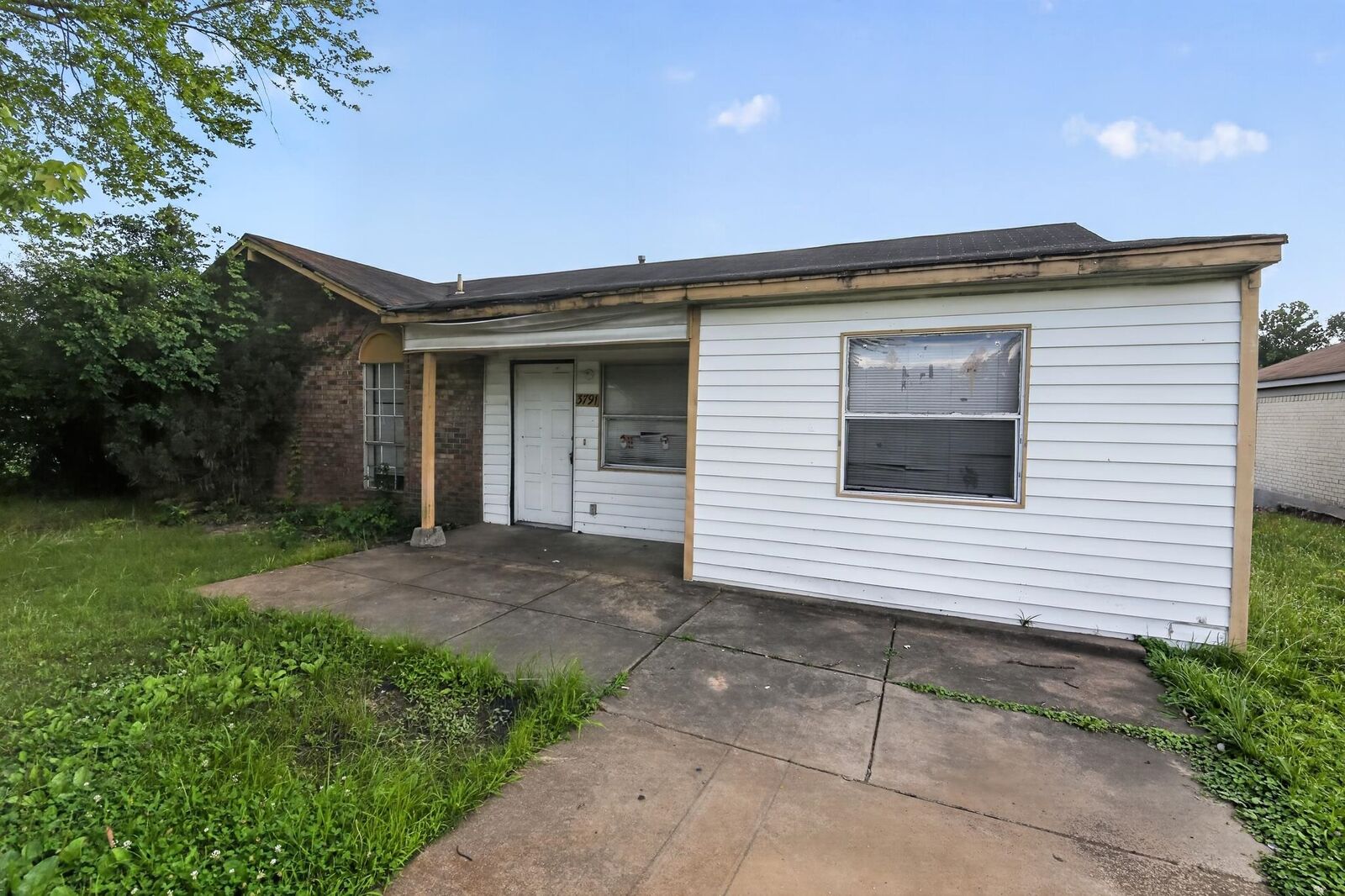 Property Photo:  3791 Windermere Dr  TN 38128 