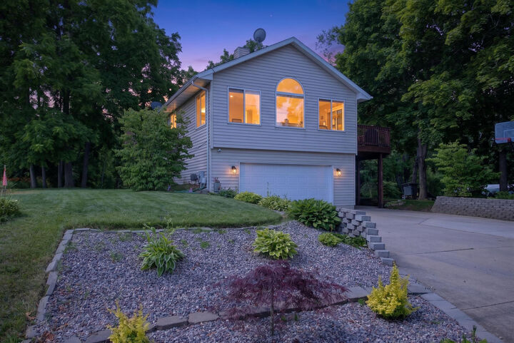 Property Photo:  11947 Bunday Drive  MI 49249 