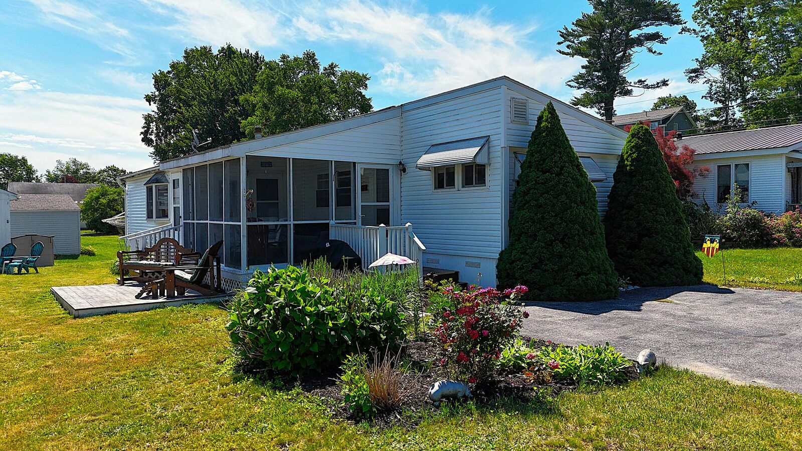 Property Photo:  50 Poplar Park Drive  ME 04090 