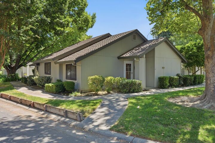 Property Photo:  3201 Swallows Nest Drive  CA 95833 