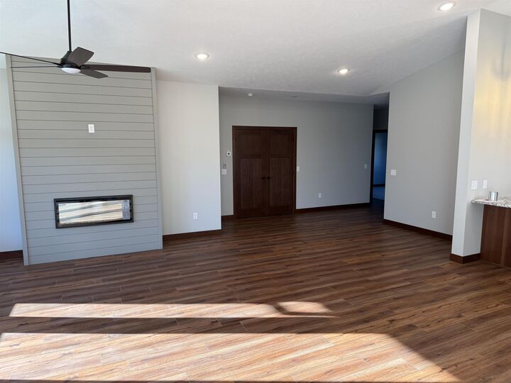 Property Photo:  1502 Regency Circle North  NE 68701-5058 