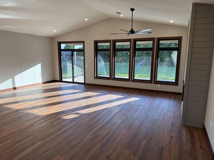 Property Photo:  1504 Regency Circle North  NE 68701 