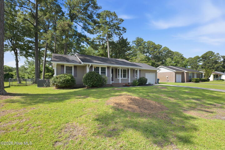 Property Photo:  210 Nottingham Drive  NC 28532 