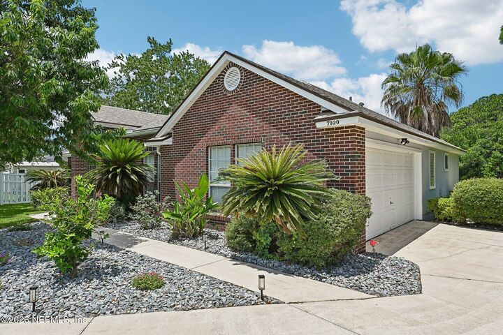 Property Photo:  7920 Vivera Court  FL 32244 