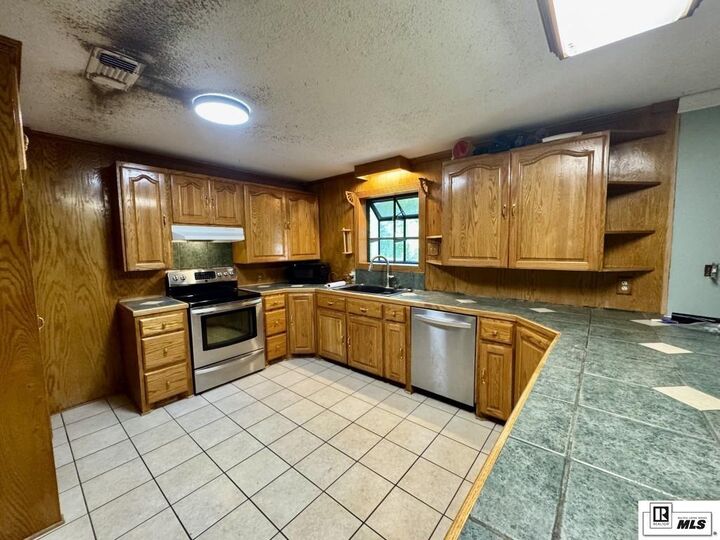 Property Photo:  6217 Chris Road  LA 71220 
