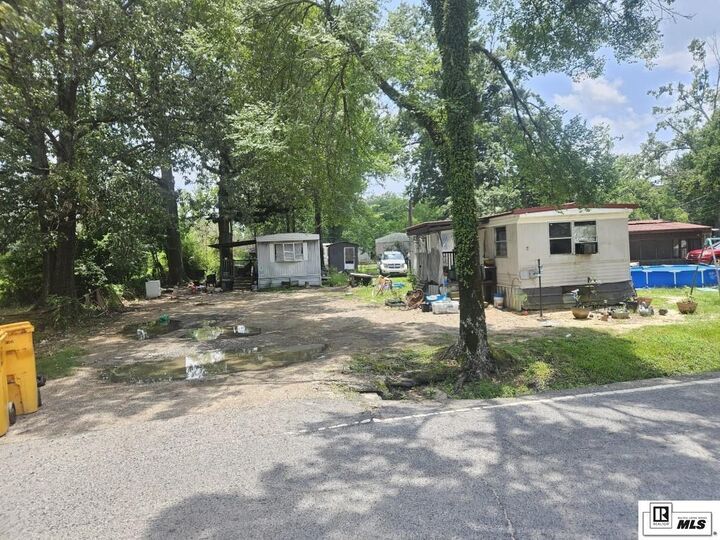 Property Photo: 231 Bawcom Street LA 71292