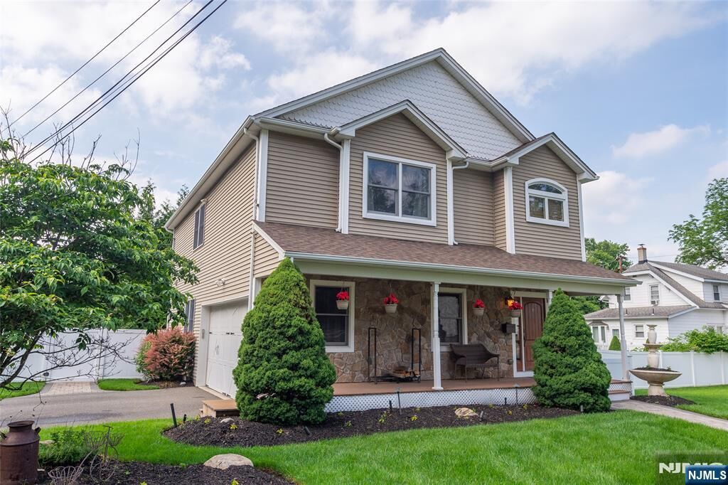 Property Photo: 4 Kingsberry Avenue NJ 07675