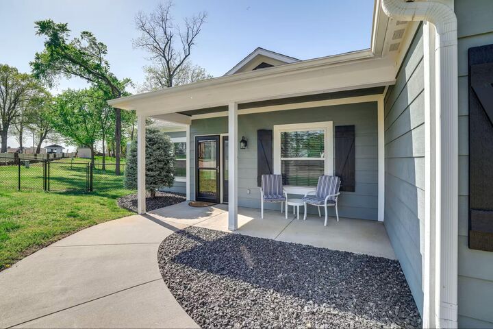 Property Photo:  1 Circle Drive  OK 74331 