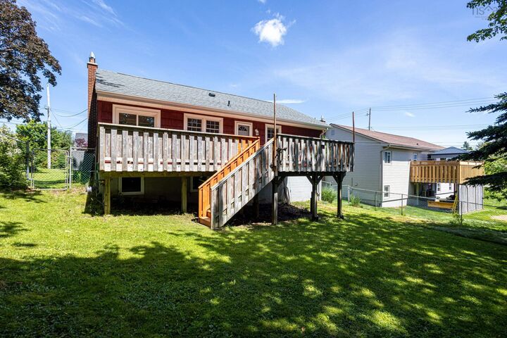 Property Photo:  4 Piers Avenue  NS B3N 1Z3 
