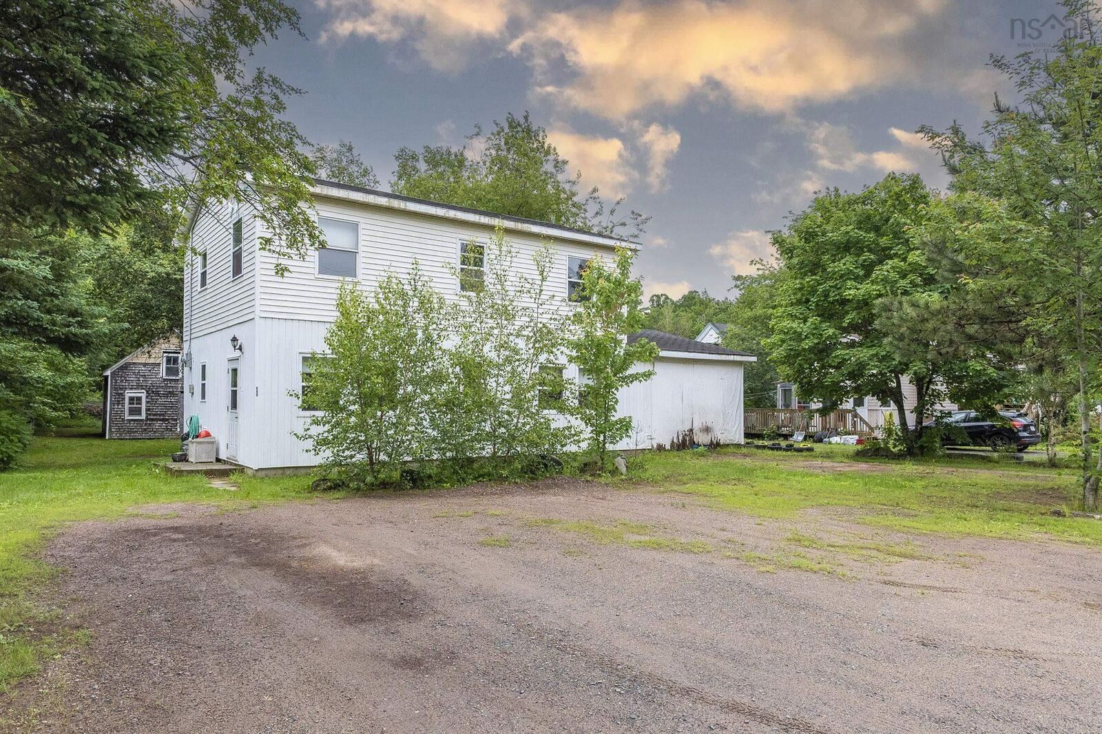 Property Photo:  860 Park Street  NS B0P 1C0 