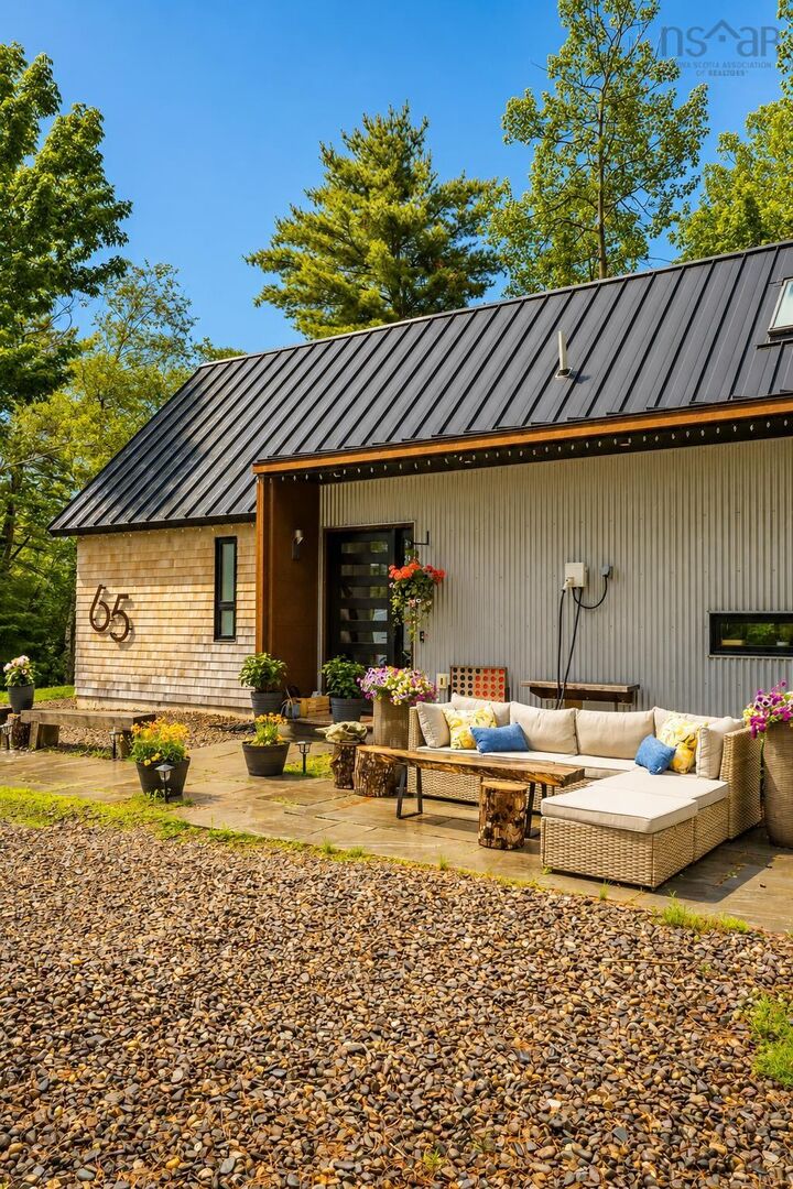 Property Photo:  65 Jessicas Way  NS B4P 0B2 