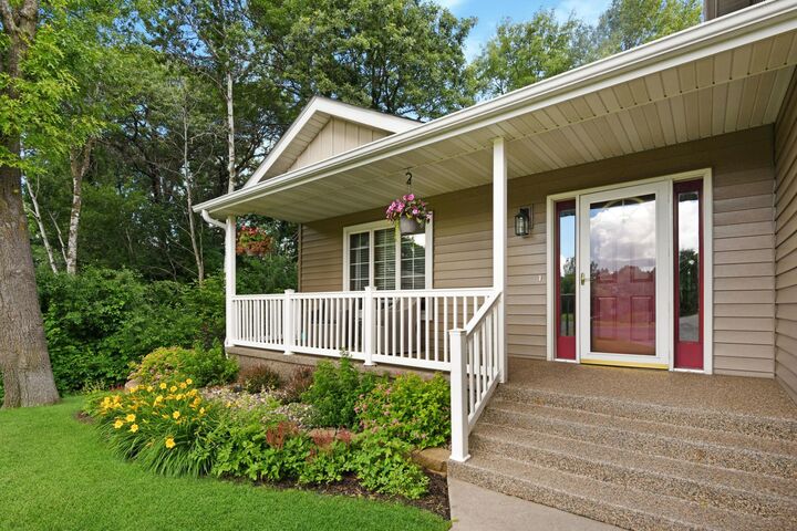 Property Photo:  1007 Arbor Way  MN 56379 