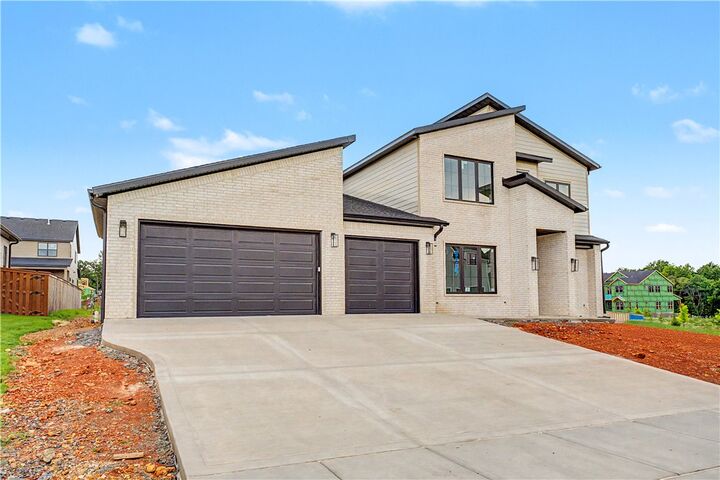 Property Photo:  3809 SW Rhythm Avenue  AR 72713 