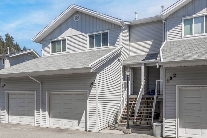 Photo de la propriété:  5460 Clements Crescent 103  BC V0H 1X5 
