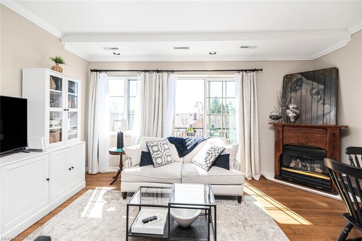 Property Photo:  262 Dundas Street E 311  ON L8B 1A9 