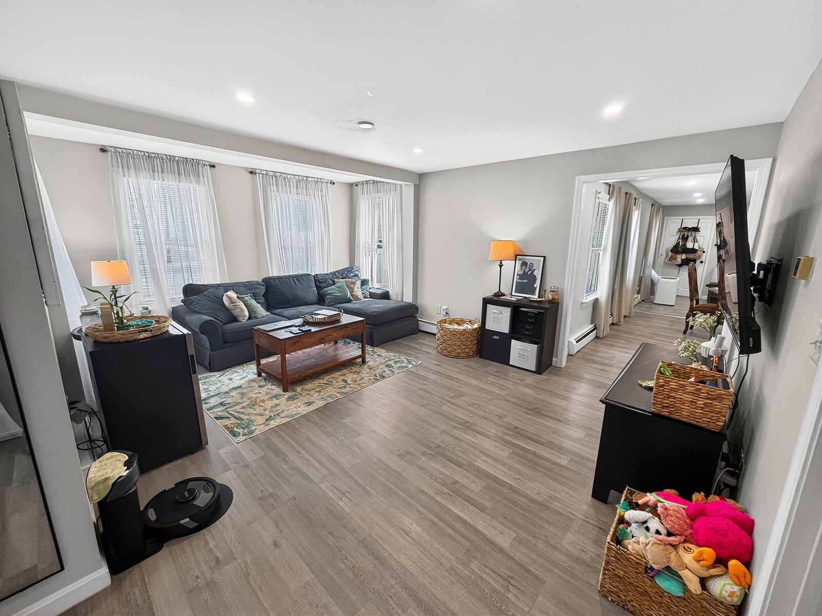 Property Photo:  2 North St 1  MA 01830 
