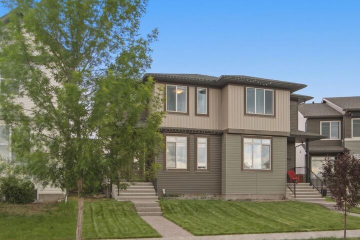 Property Photo:  224 Savanna Road  AB T3N 1B4 