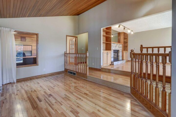 Photo de la propriété: 2328 Munro Drive NE AB T2E 5Y9