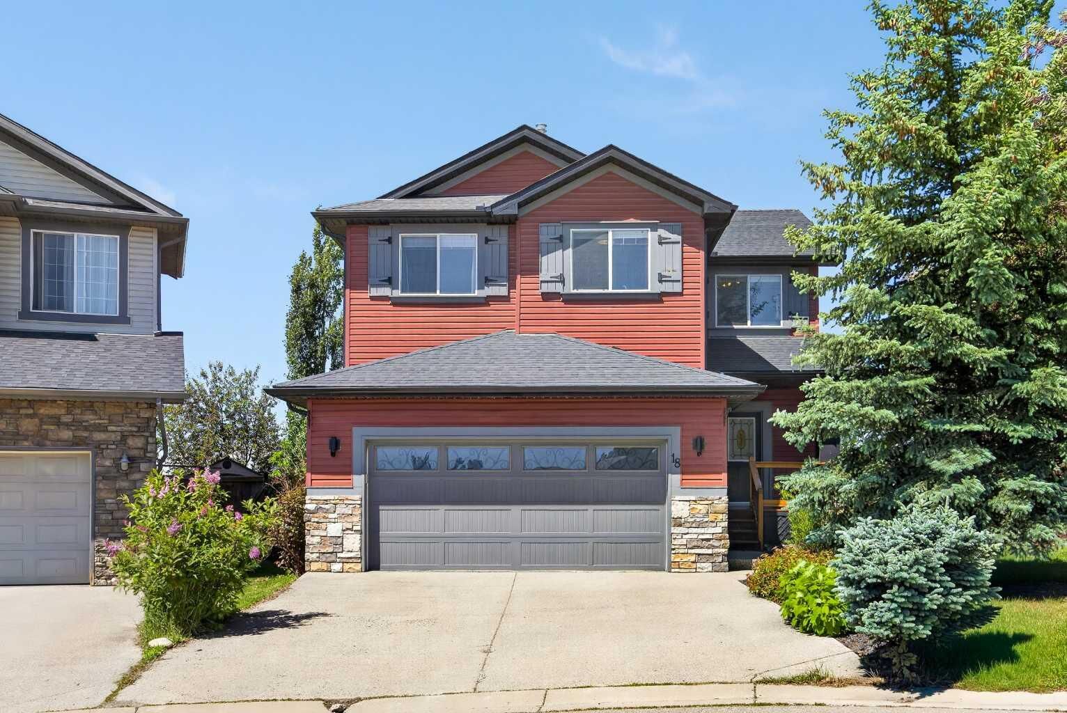 Property Photo: 18 Hidden Creek Manor NW AB T3A 6L7