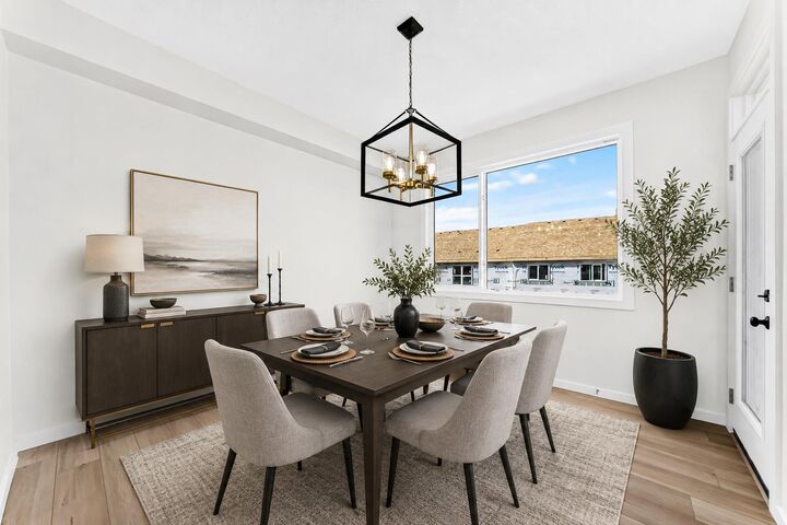 Property Photo: 18 Osprey Hill Bay SW AB T3B 6S2