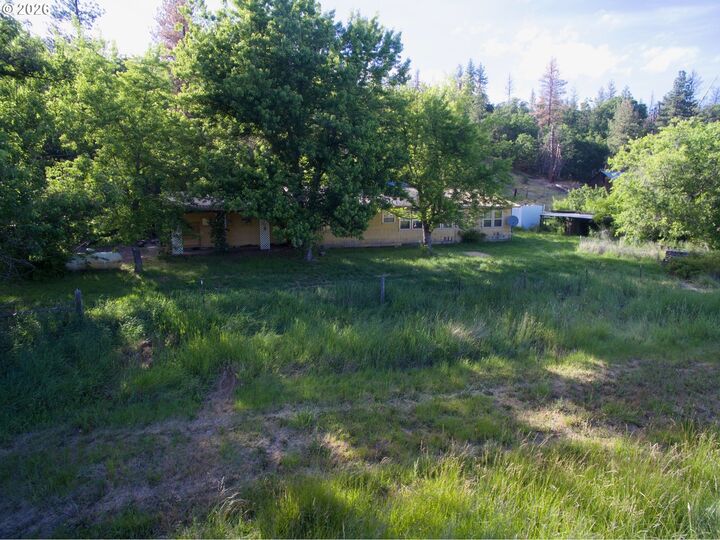 Property Photo: 1595 Highway 97 WA 98620