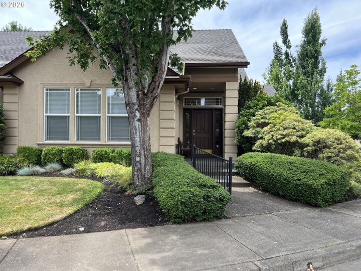 Property Photo:  1243 Delrose Dr  OR 97477 