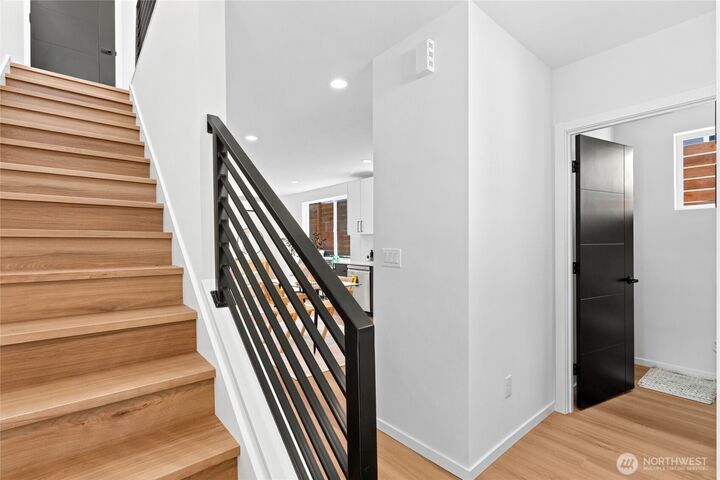 Property Photo:  10704  Linden Avenue N  WA 98133 