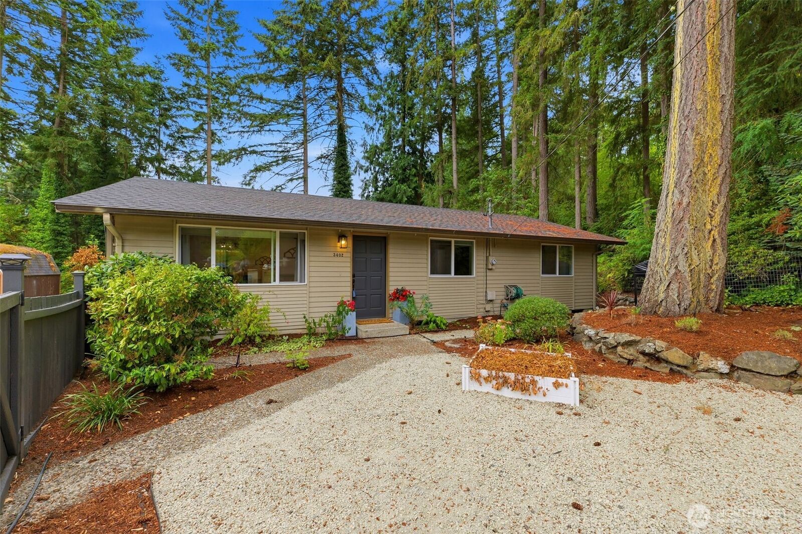 Property Photo:  3402  72nd Avenue NW  WA 98335 