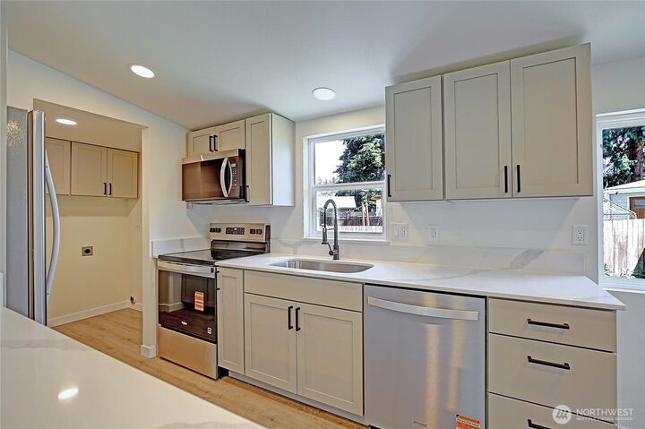 Property Photo:  663  Chapman Road  WA 98282 