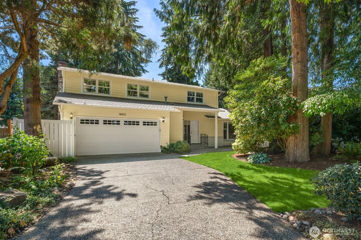 Property Photo: 18855 SE 42nd Street WA 98027