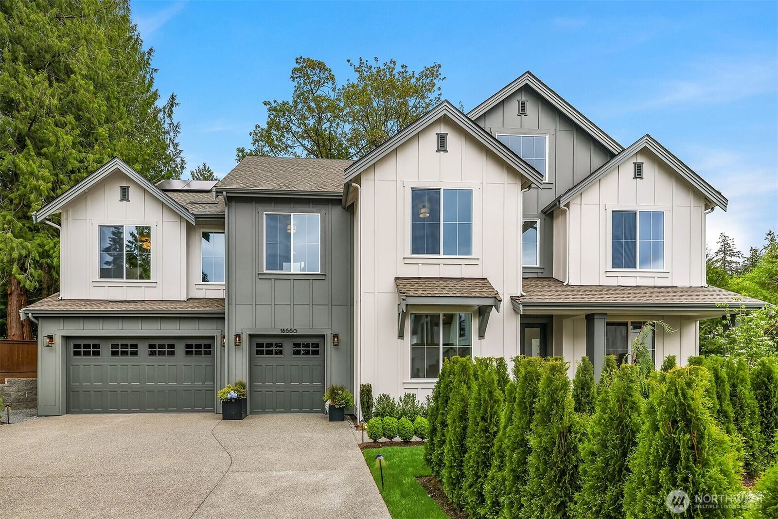 Property Photo:  18660 NE 53rd Street  WA 98052 