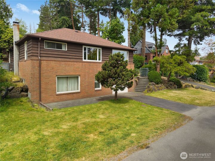 Property Photo:  10323  48th Avenue NE  WA 98125 
