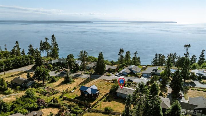 Property Photo:  1801  Seaview Avenue  WA 98239 