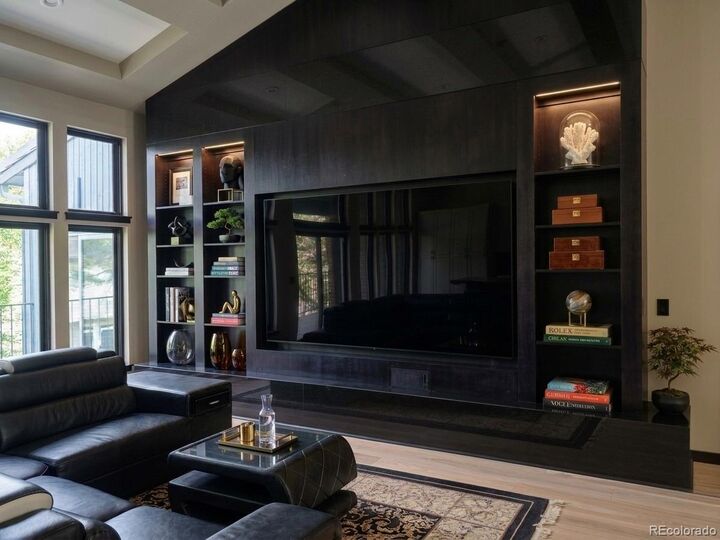 Property Photo:  27 Beacon Hill Lane  CO 80111 