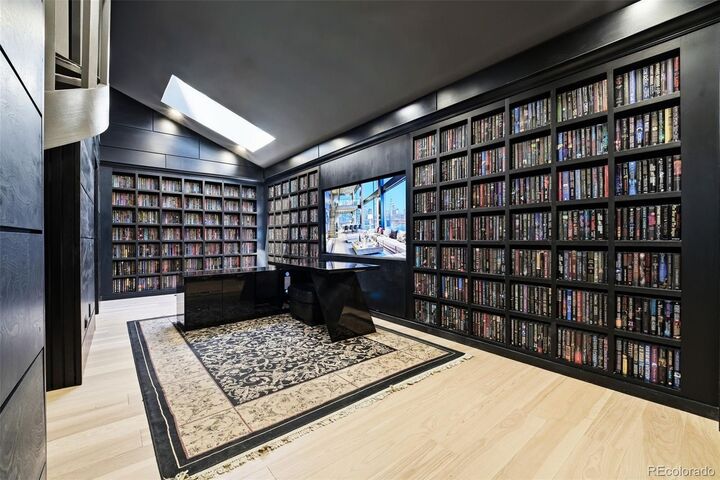 Property Photo:  27 Beacon Hill Lane  CO 80111 