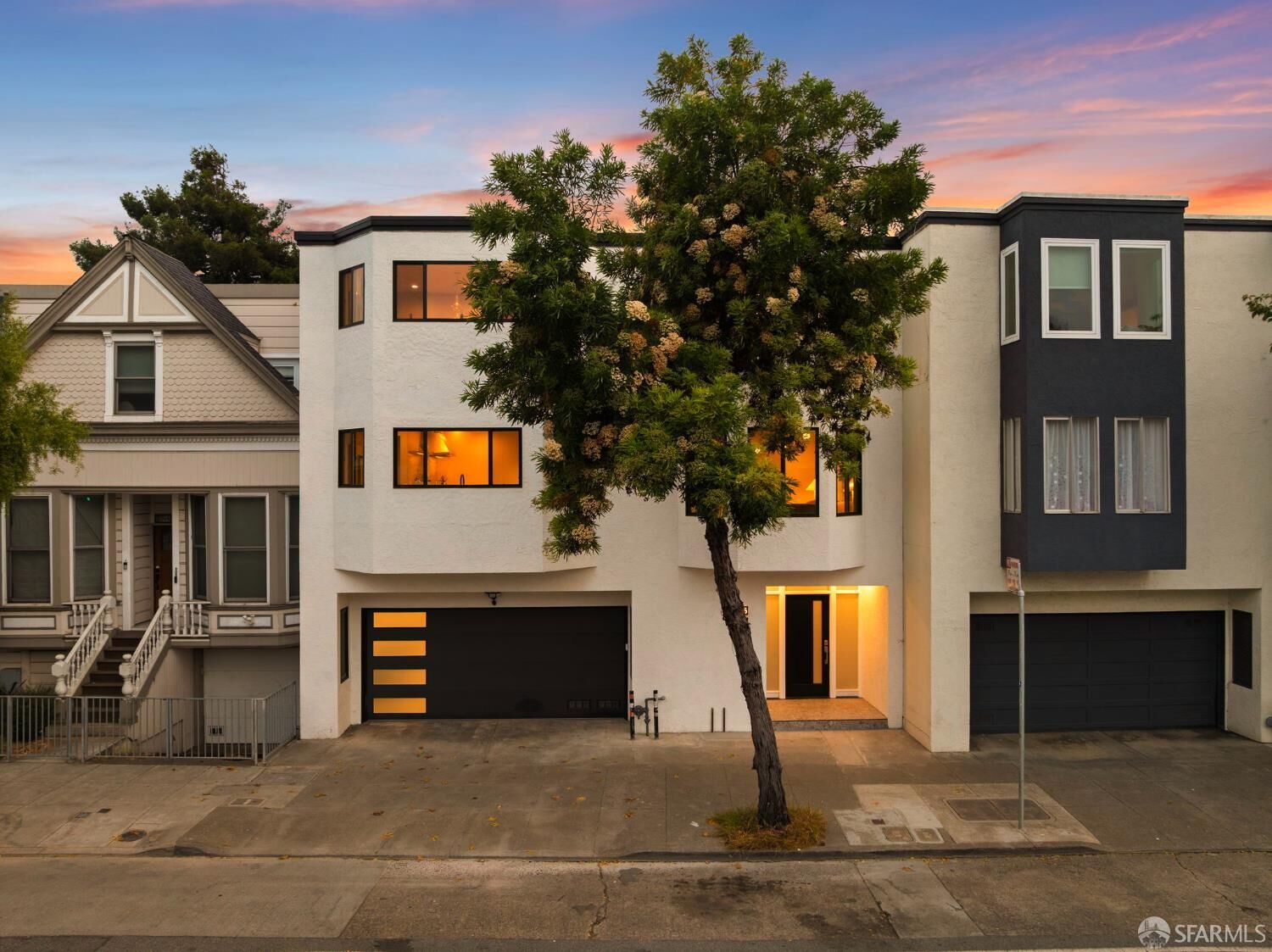 Property Photo:  3183 Cesar Chavez Street 1  CA 94110 