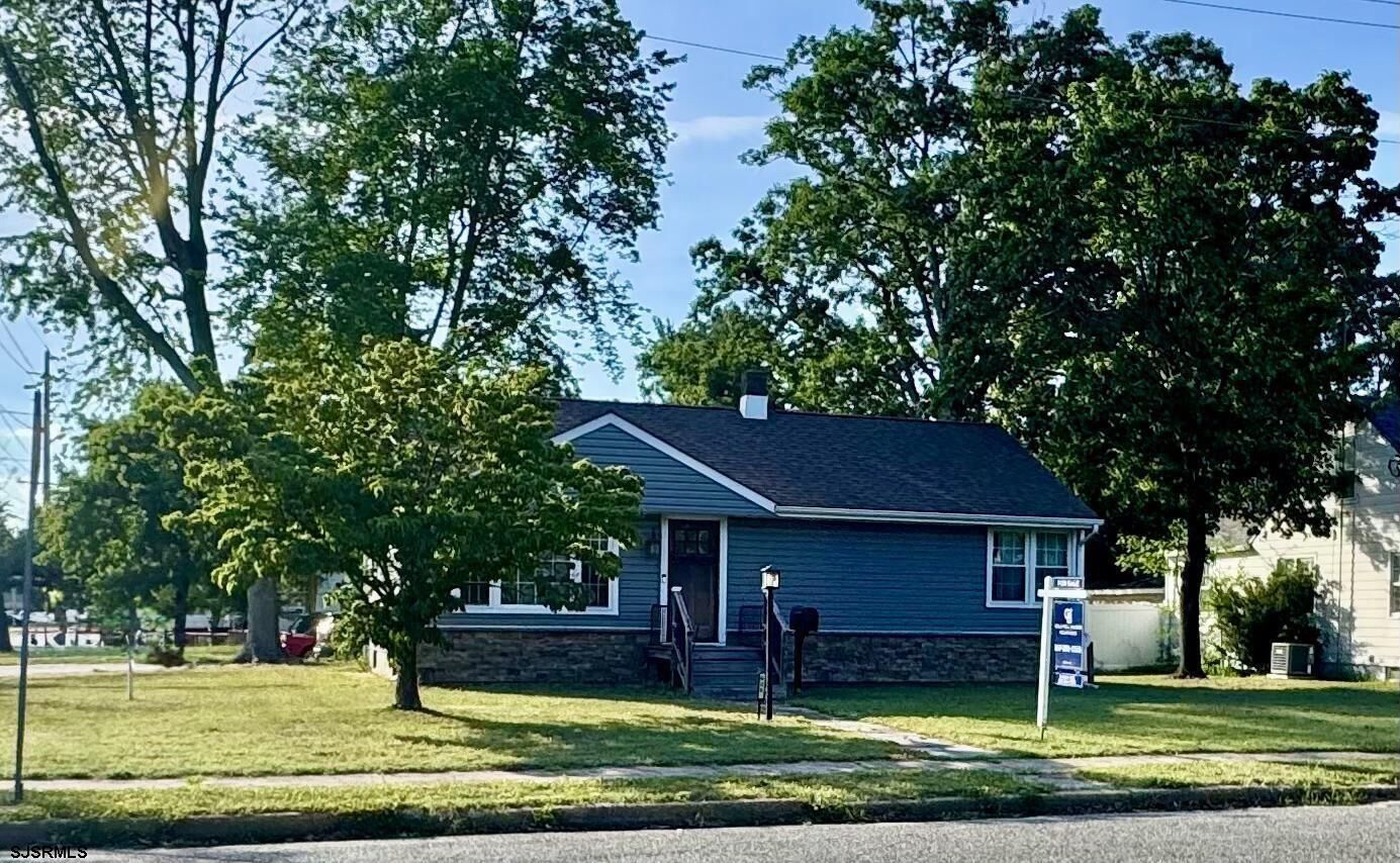 Property Photo:  625 Passmore Ave  NJ 08037 