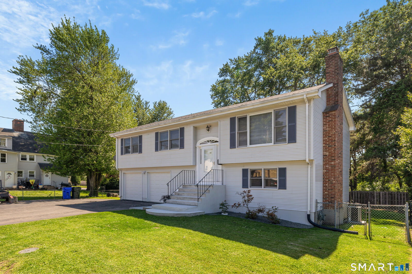 Property Photo:  11 Goodrich Drive  CT 06109 