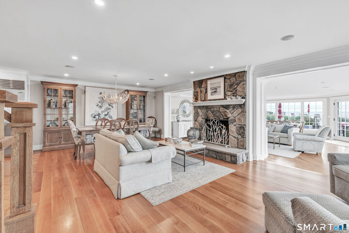 Property Photo:  827 East Broadway  CT 06460 
